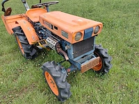 Kubota b6000 vierwielaangedreven minitractor met grondfrees - afbeelding 9 van  16