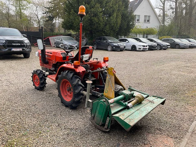 Kubota b6200 minitractor - afbeelding 12 van  24