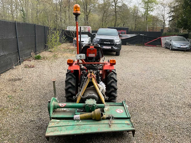 Kubota b6200 minitractor - afbeelding 18 van  24