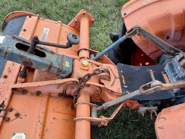 Kubota b7000 minitractor met grondfrees - afbeelding 5 van  17