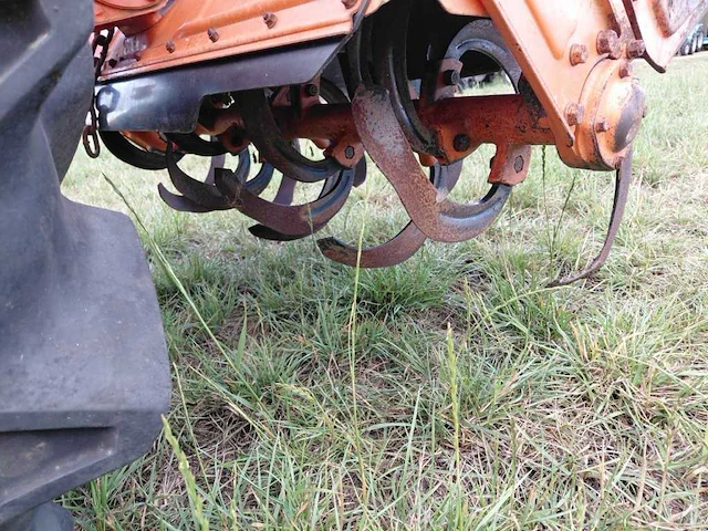 Kubota b7000 minitractor met grondfrees - afbeelding 6 van  17