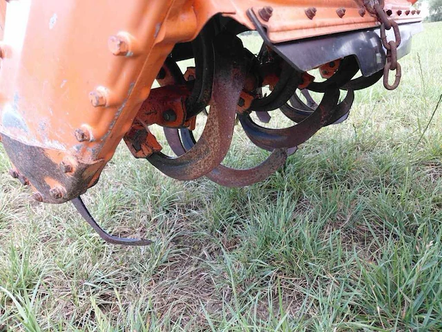 Kubota b7000 minitractor met grondfrees - afbeelding 7 van  17