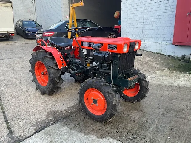 Kubota b7000 minitractor - afbeelding 4 van  11