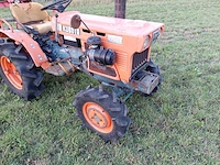 Kubota b7001 vierwielaangedreven minitractor met grondfrees - afbeelding 12 van  19