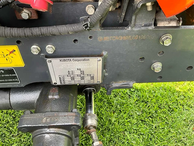 Kubota bx261 micro hydrostatische tractor - afbeelding 11 van  24