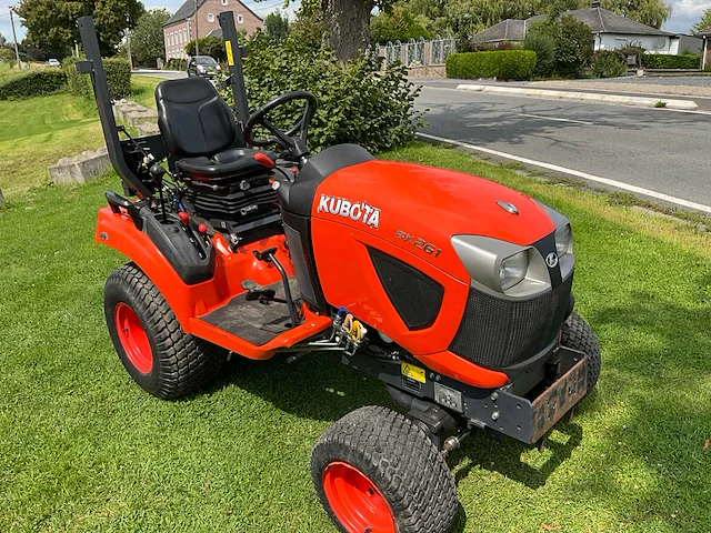 Kubota bx261 micro hydrostatische tractor - afbeelding 23 van  24
