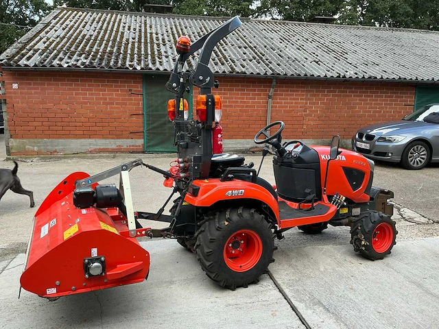 Kubota bx261 minitractor 4x4 met frees en klepelmaaier - afbeelding 30 van  30