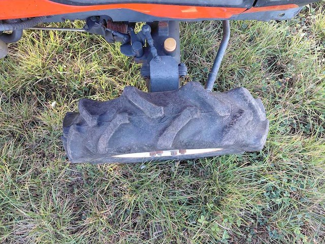 Kubota gb170 vierwielaangedreven minitractor - afbeelding 5 van  13