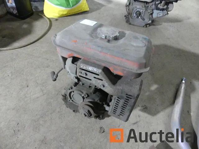 Kubota gh120 motor - afbeelding 2 van  8