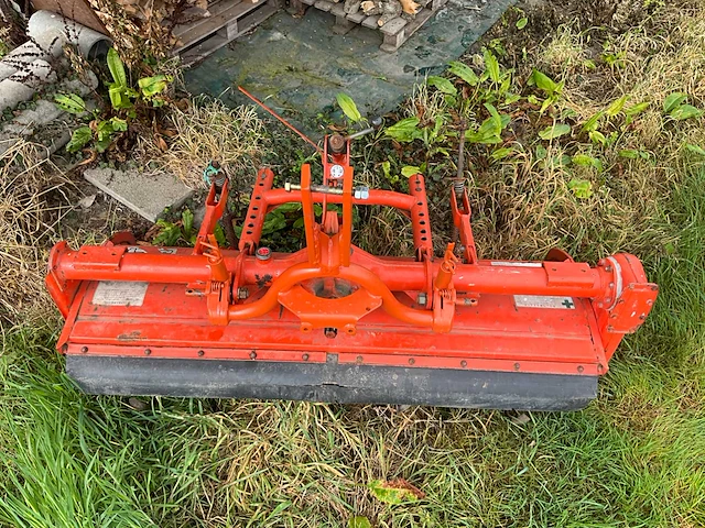 Kubota grondfrees - afbeelding 9 van  14