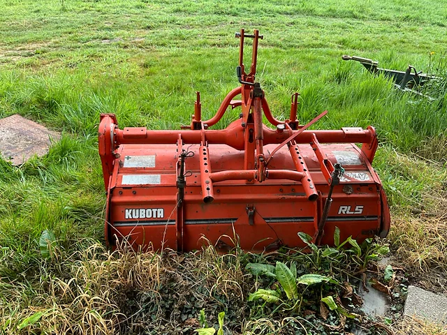 Kubota grondfrees - afbeelding 11 van  14