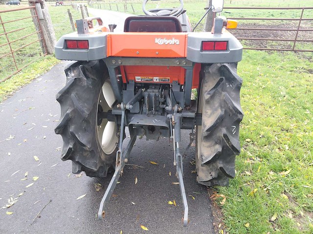 Kubota gt26 minitractor - afbeelding 4 van  12