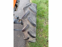 Kubota gt3 vierwielaangedreven minitractor - afbeelding 14 van  14