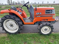 Kubota gt3 vierwielaangedreven minitractor - afbeelding 8 van  14