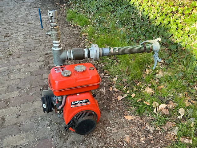 Kubota ks200 waterpomp - afbeelding 1 van  4