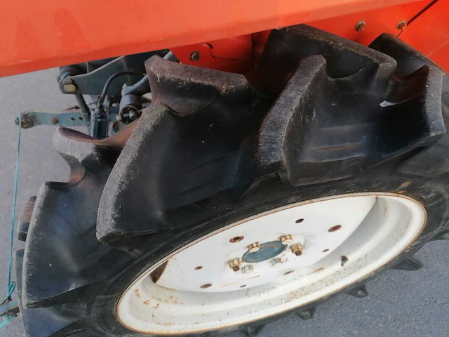 Kubota l1-18 minitractor - afbeelding 6 van  14