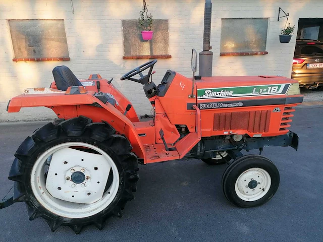 Kubota l1-18 minitractor - afbeelding 8 van  14