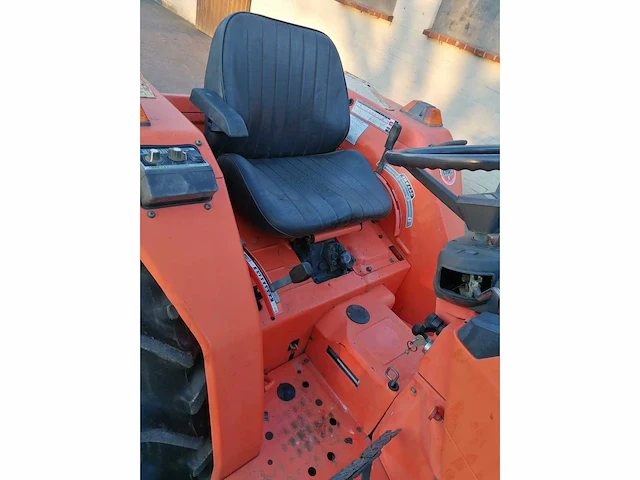 Kubota l1-18 minitractor - afbeelding 11 van  14