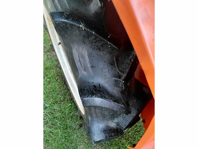 Kubota l1-18 minitractor - afbeelding 2 van  14