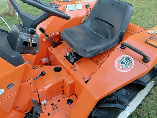 Kubota l1-18 minitractor - afbeelding 11 van  14