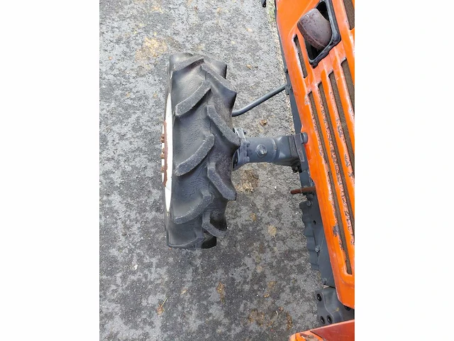 Kubota l1-18 vierwielaangedreven minitractor met grondfrees - afbeelding 10 van  20