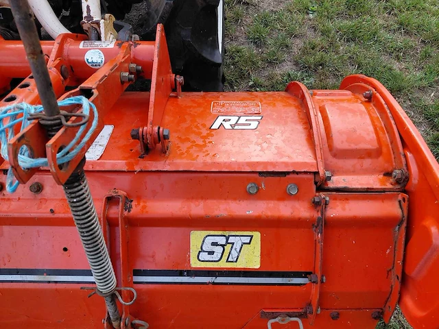 Kubota l1-18 vierwielaangedreven minitractor met grondfrees - afbeelding 16 van  20