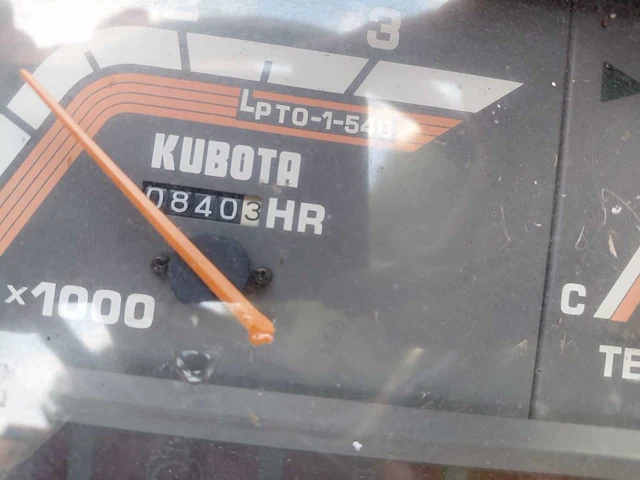 Kubota l1-18 vierwielaangedreven minitractor met grondfrees - afbeelding 7 van  20