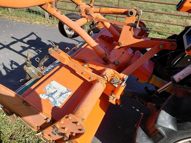 Kubota l1-18 vierwielaangedreven minitractor met grondfrees - afbeelding 6 van  18
