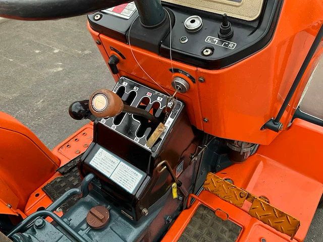 Kubota l2002 minitractor - afbeelding 7 van  18