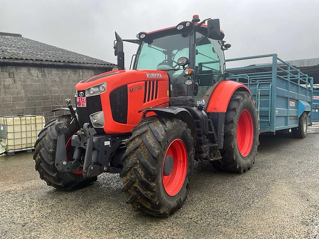 Kubota m7131 4wd landbouw tractor - afbeelding 1 van  32