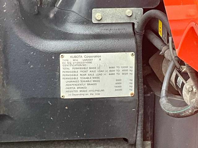 Kubota m7131 4wd landbouw tractor - afbeelding 25 van  32