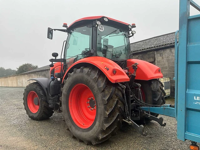 Kubota m7131 4wd landbouw tractor - afbeelding 23 van  32