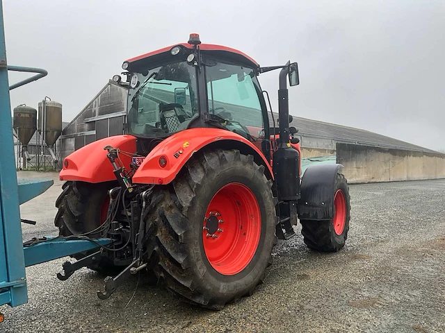 Kubota m7131 4wd landbouw tractor - afbeelding 27 van  32