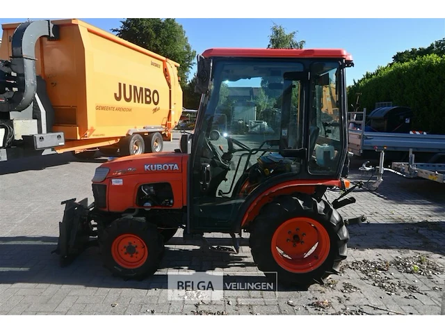 Kubota mini-landbouwtractor - afbeelding 5 van  23