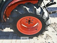 Kubota mini-landbouwtractor - afbeelding 13 van  23