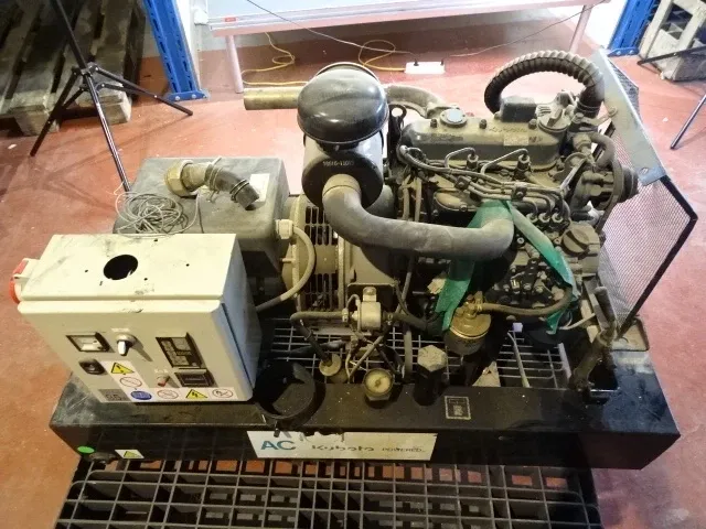 Kubota motor - afbeelding 2 van  9