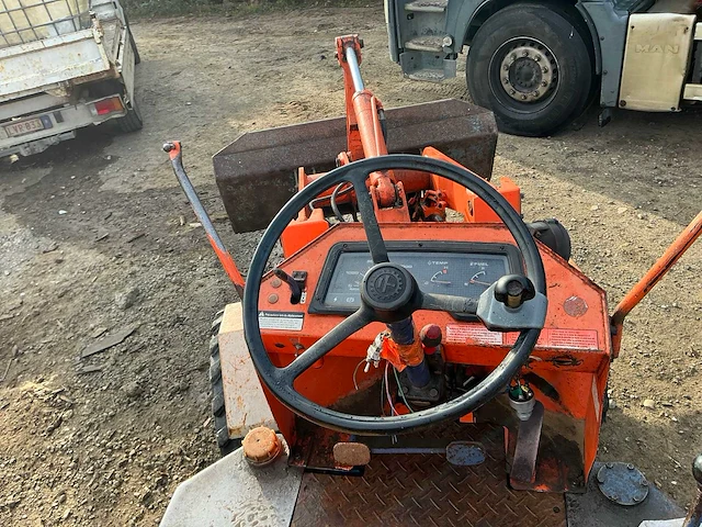 Kubota r310 met backhoe shovel - afbeelding 11 van  39