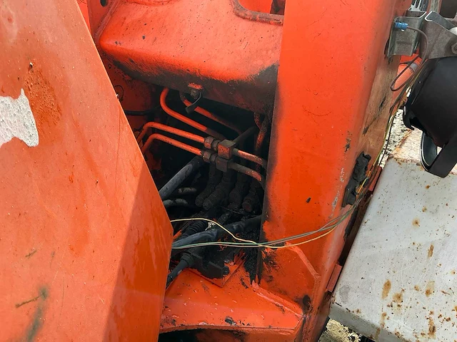 Kubota r310 met backhoe shovel - afbeelding 14 van  39