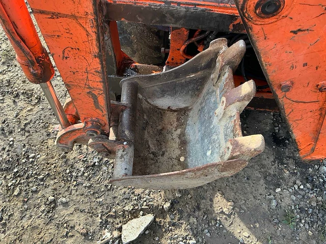 Kubota r310 met backhoe shovel - afbeelding 20 van  39