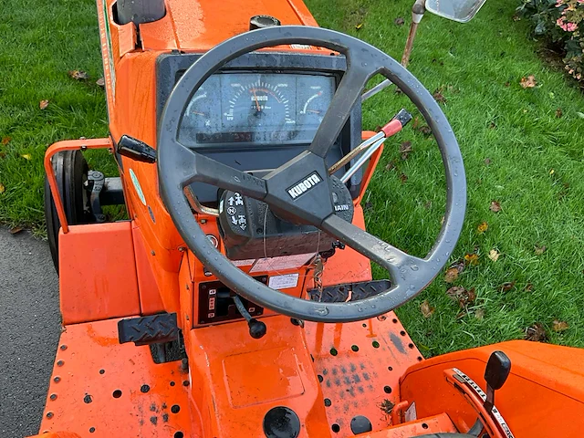 Kubota sunshine l1-18 minitractor met grondfrees - afbeelding 5 van  22