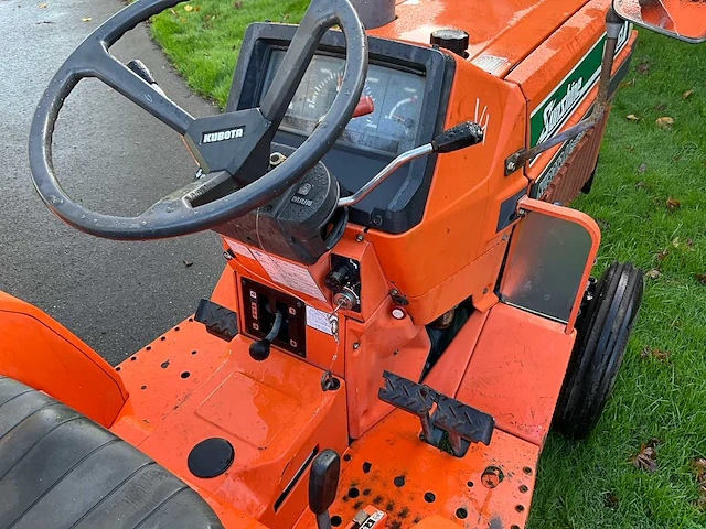 Kubota sunshine l1-18 minitractor met grondfrees - afbeelding 8 van  22
