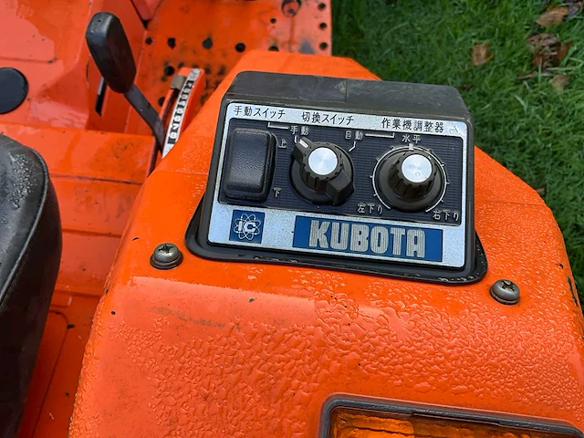 Kubota sunshine l1-18 minitractor met grondfrees - afbeelding 9 van  22