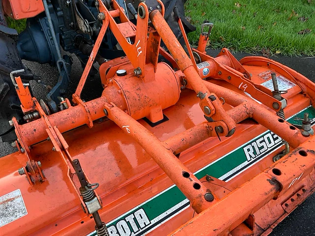 Kubota sunshine l1-18 minitractor met grondfrees - afbeelding 13 van  22