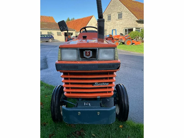 Kubota sunshine l1-18 minitractor met grondfrees - afbeelding 12 van  22