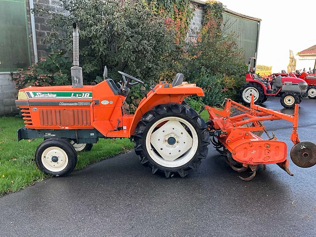 Kubota sunshine l1-18 minitractor met grondfrees - afbeelding 21 van  22