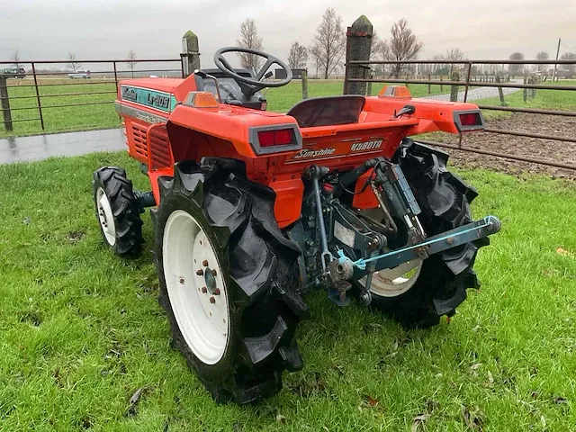 Kubota sunshine l1-205 minitractor - afbeelding 7 van  10