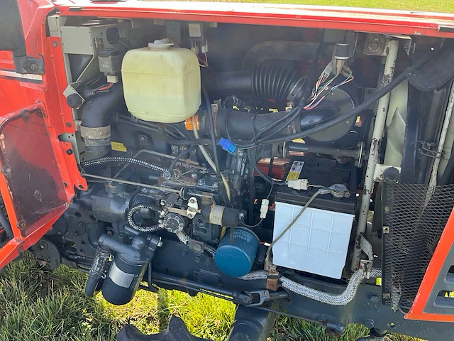 Kubota sunshine l1-215d minitractor met grondfrees - afbeelding 11 van  23