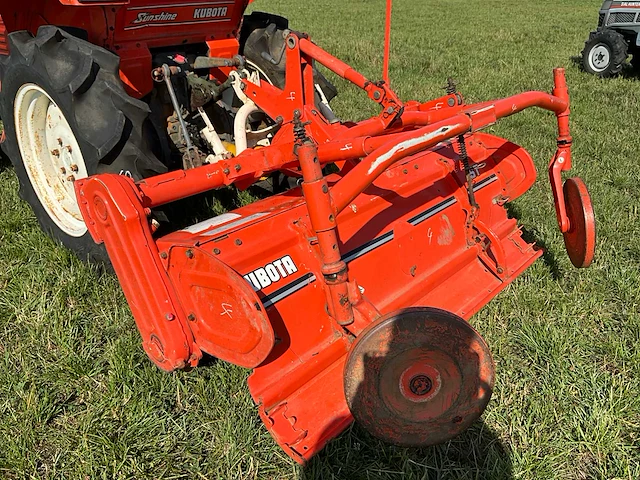 Kubota sunshine l1-215d minitractor met grondfrees - afbeelding 14 van  23