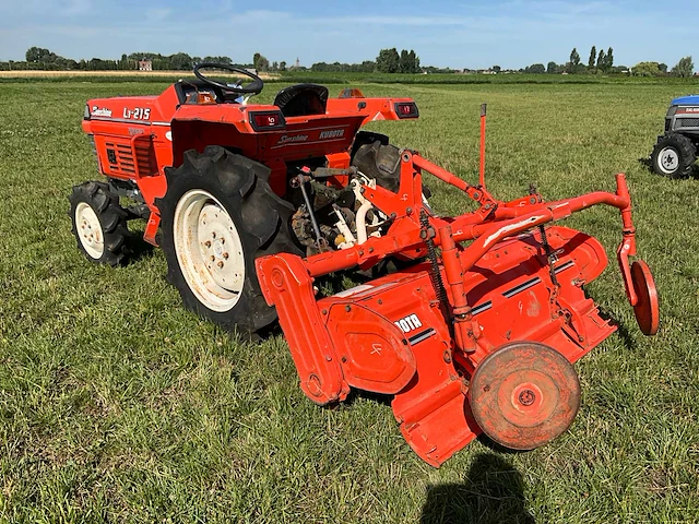 Kubota sunshine l1-215d minitractor met grondfrees - afbeelding 21 van  23
