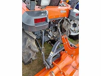 Kubota t240 vierwielaangedreven minitractor met grondfrees - afbeelding 3 van  15